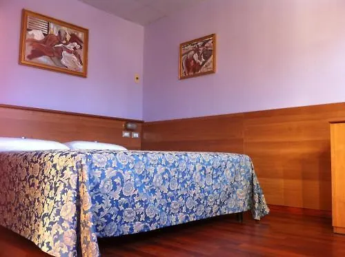 Hotel Europa Сондрио